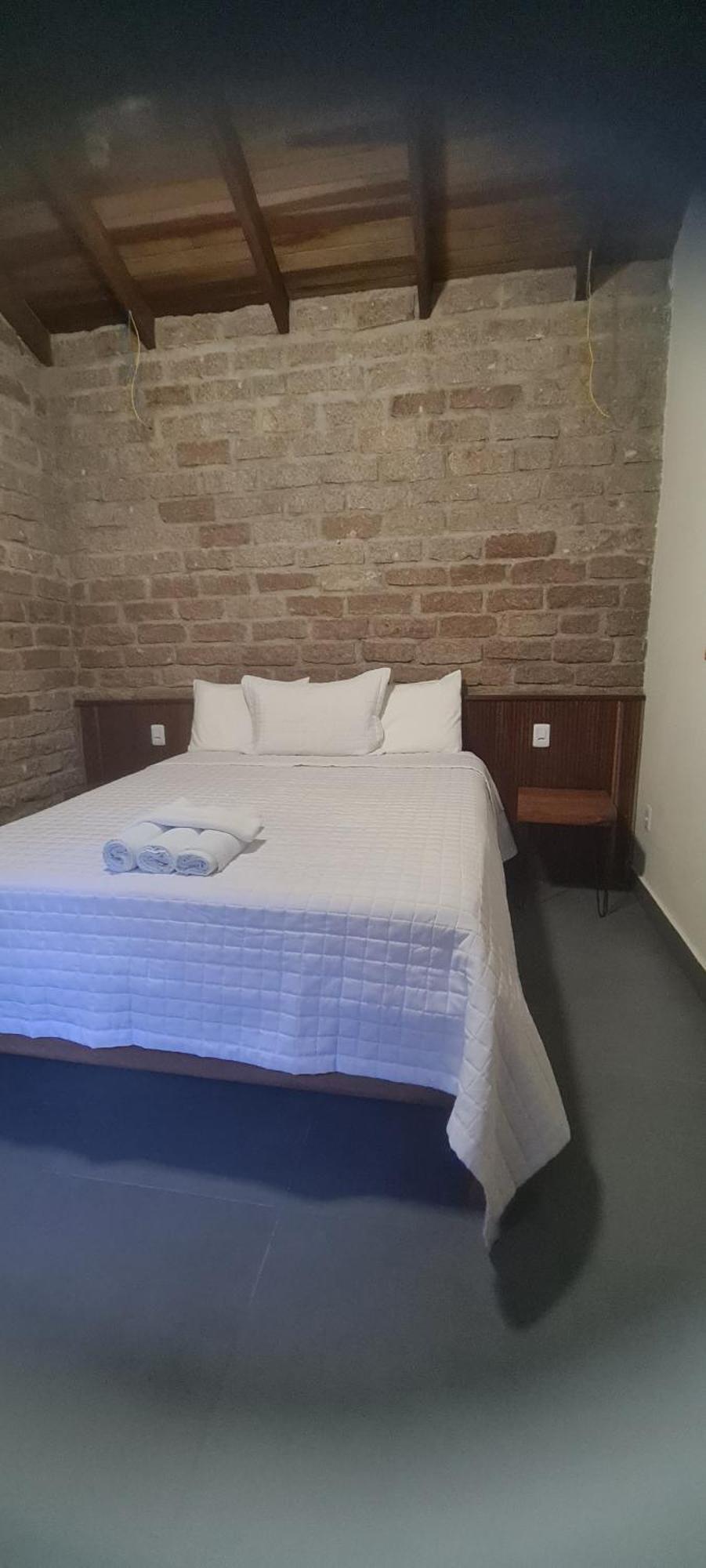 Quarto com Cama Queen-size